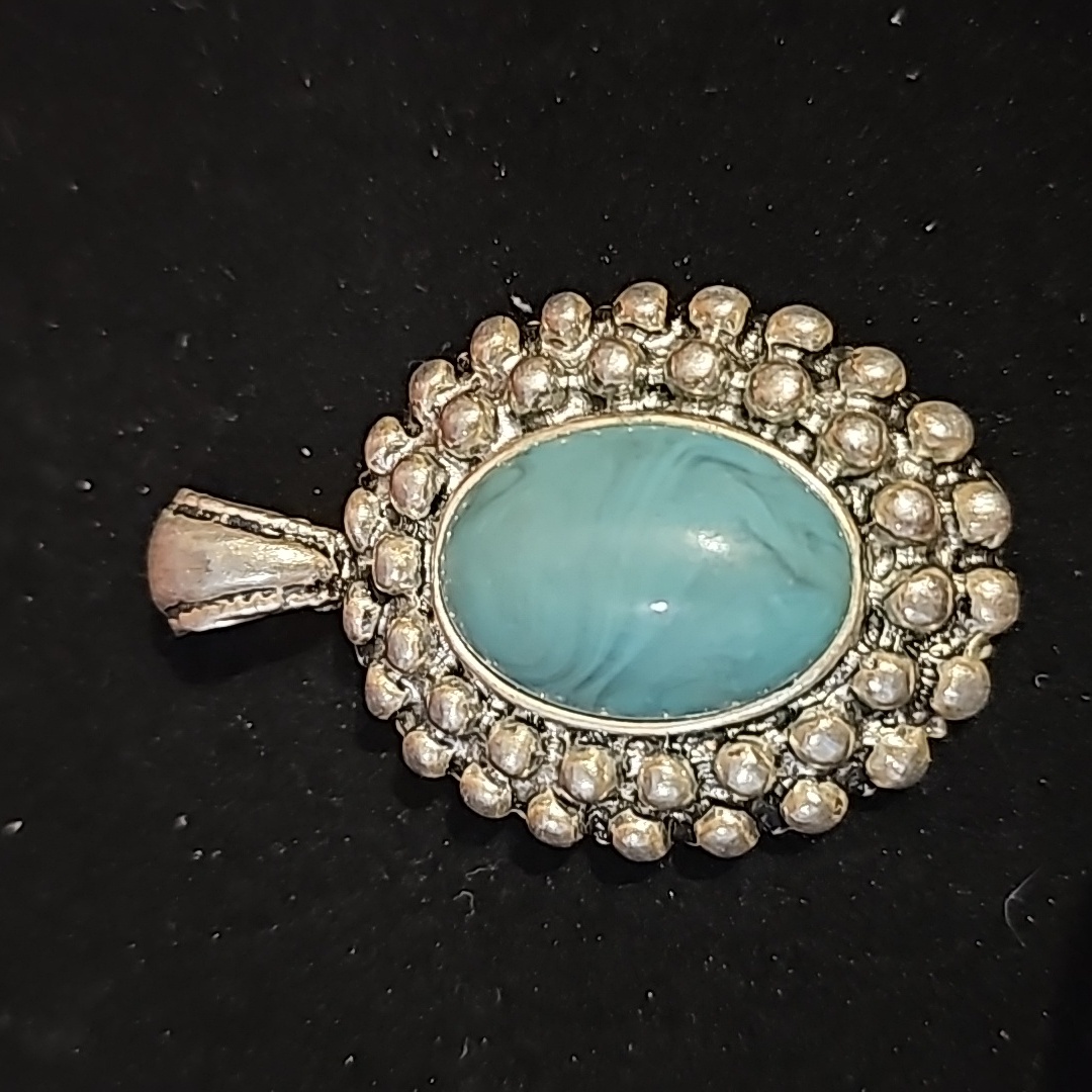 Silver Tone Pendant